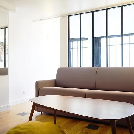 Apartment Charming Near Father Lachaise Paris